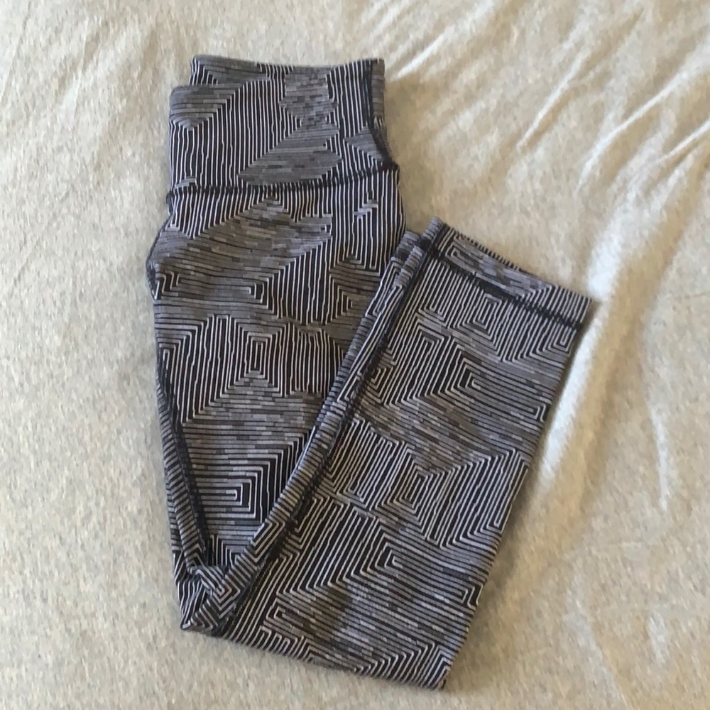 Lululemon crops. Size 2.